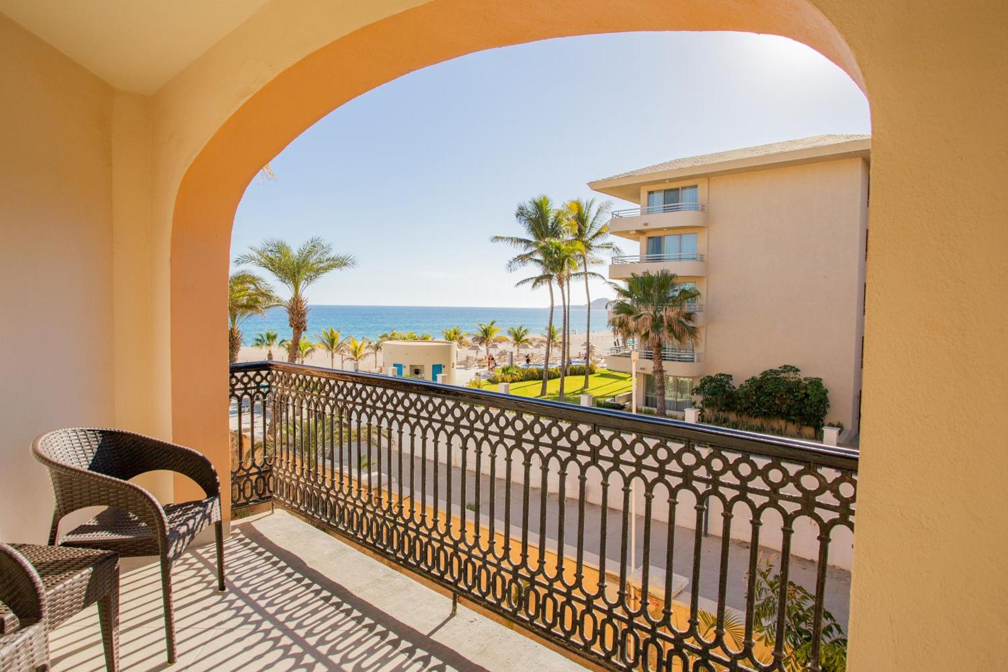 Resort Royal Solaris Cabos-all Inclusive 5*